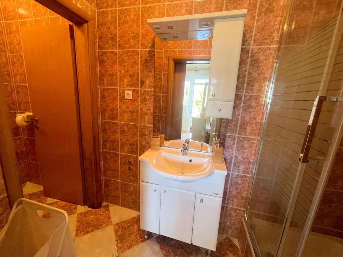 Apartmani Combaj Jadranovo Exterior photo